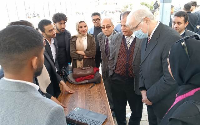 الجامعة المصرية الروسية تكرم المتميزين من خريجى وطلاب الذكاء الإصطناعى.. بالأسماء