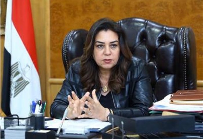 ضمن المبادرة الرئاسية لزراعة 100 مليون شجرة..  وزيرة التنمية المحلية تتابع جهود تنفيذ مشروع زراعة و تشجير الطريق الدائري بمحافظات القاهرة الكبري