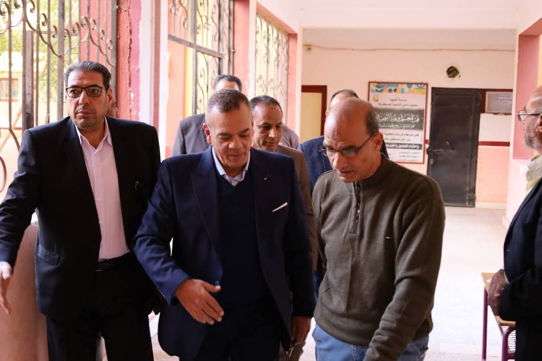 السكرتير العام المساعد بجنوب سيناء يتفقد لجان الشهادة الاعدادية