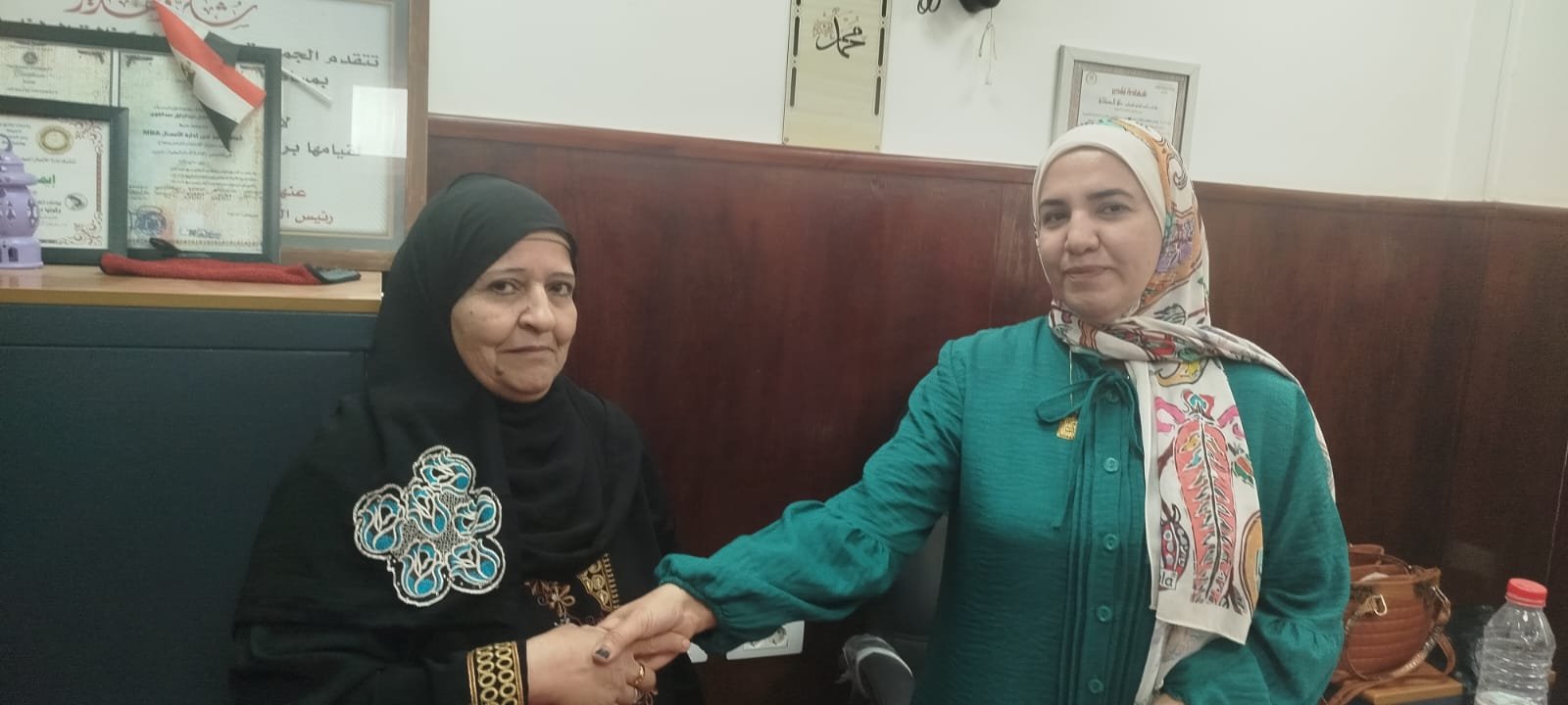 إيمان عادل مدير تموين شبين القناطر تستجيب لحل مشكلة مواطنة و تحرير محاضر تموينية للمخابز