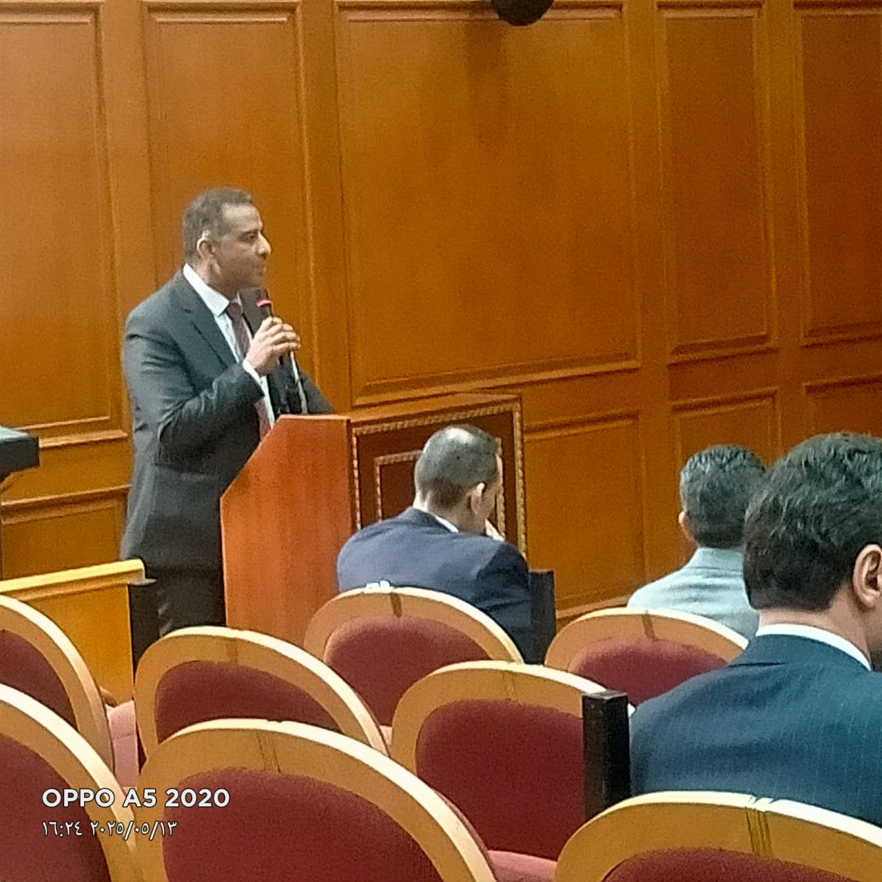 مدير عام الشباب والرياضة بالقليوبية يناقش موازنة المديرية للعام المالي الجديد بمجلس النواب