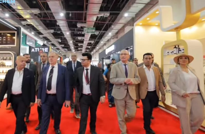 بحضور سفراء ومشاركة محلية وعالمية واسعة انطلاق الدورة السادسة من معرض “إيجي بيوتي افريكا” وسط أجواء حماسية وتوافد جماهيري ضخم