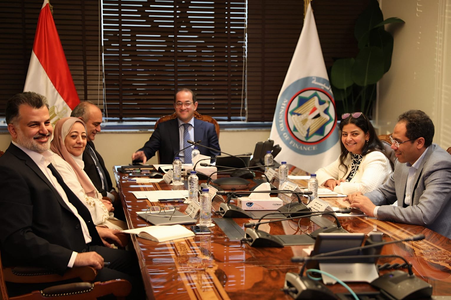 وزير المالية.. فى لقاء افتراضي مع عدد كبير من المستثمرين نظمته شركة «FIM Partners»  الاقتصاد المصرى بدأ فى استعادة ثقة المستثمرين.. وأصبح وجهة استثمارية جاذبة بفرص تنافسية متنوعة