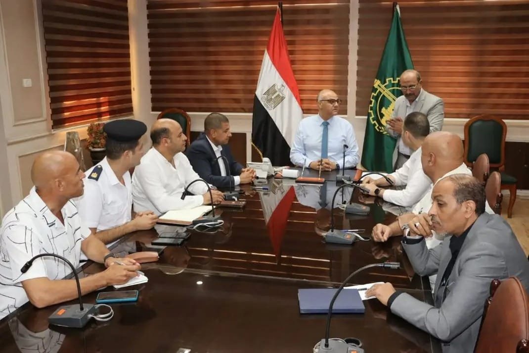 عاجل.. أيمن عطية محافظ القليوبية يعقد اجتماعاً لتحديد تعريفة الركوب الجديدة عقب تحريك أسعار الوقود