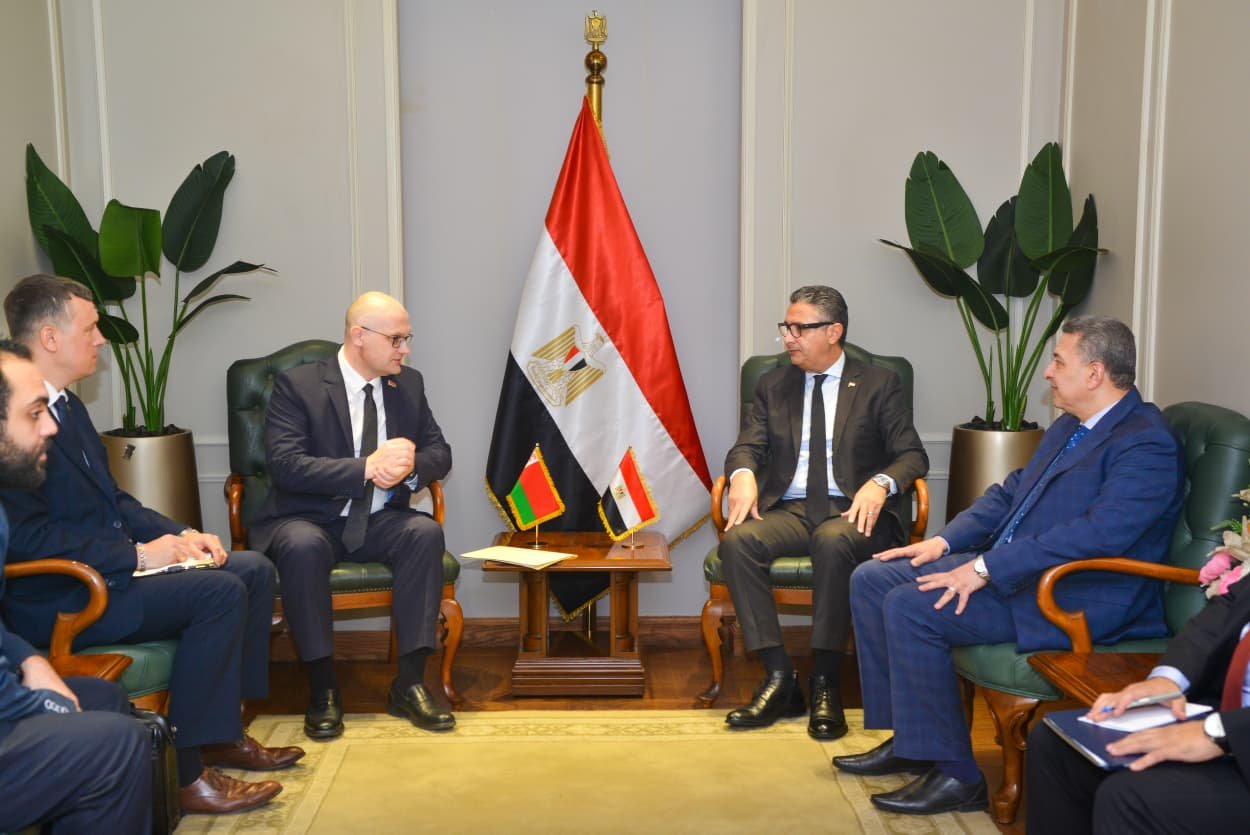 وزير التموين   يجتمع مع سفير جمهورية بيلاروسيا بالقاهرة لبحث تعزيز التعاون في مجالات الأمن الغذائي والتجارة الداخلية