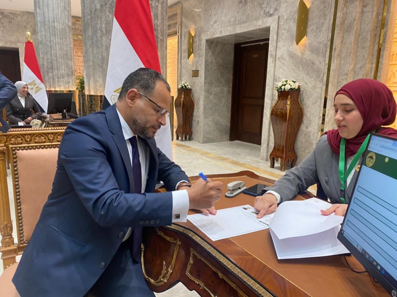 النائب محمد فاروق عقب تسلمه كارنيه النواب : السياحة و الصحة و التعليم أولى اهتماماتي تحت القبة
