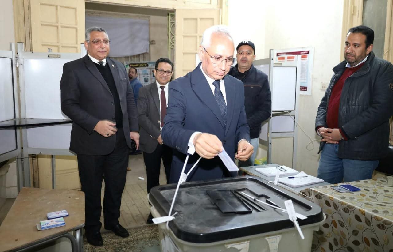 د. عصام فرحات يُدلي بصوته في انتخابات الإعادة لمجلس النواب