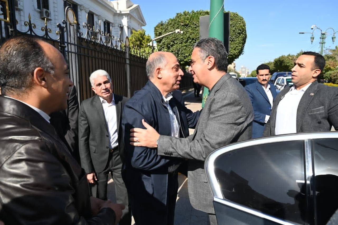 محافظ المنيا يستقبل وزير التموين في جولة ميدانية لتفقد المشروعات التموينية وافتتاح سوق اليوم الواحد