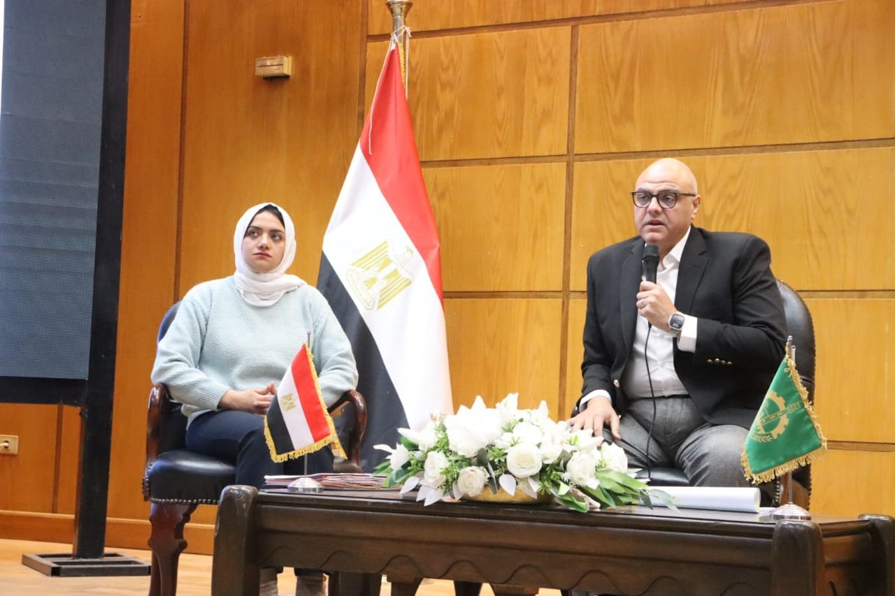 محافظ القليوبية يترأس اجتماع المجلس التنفيذي للمحافظة