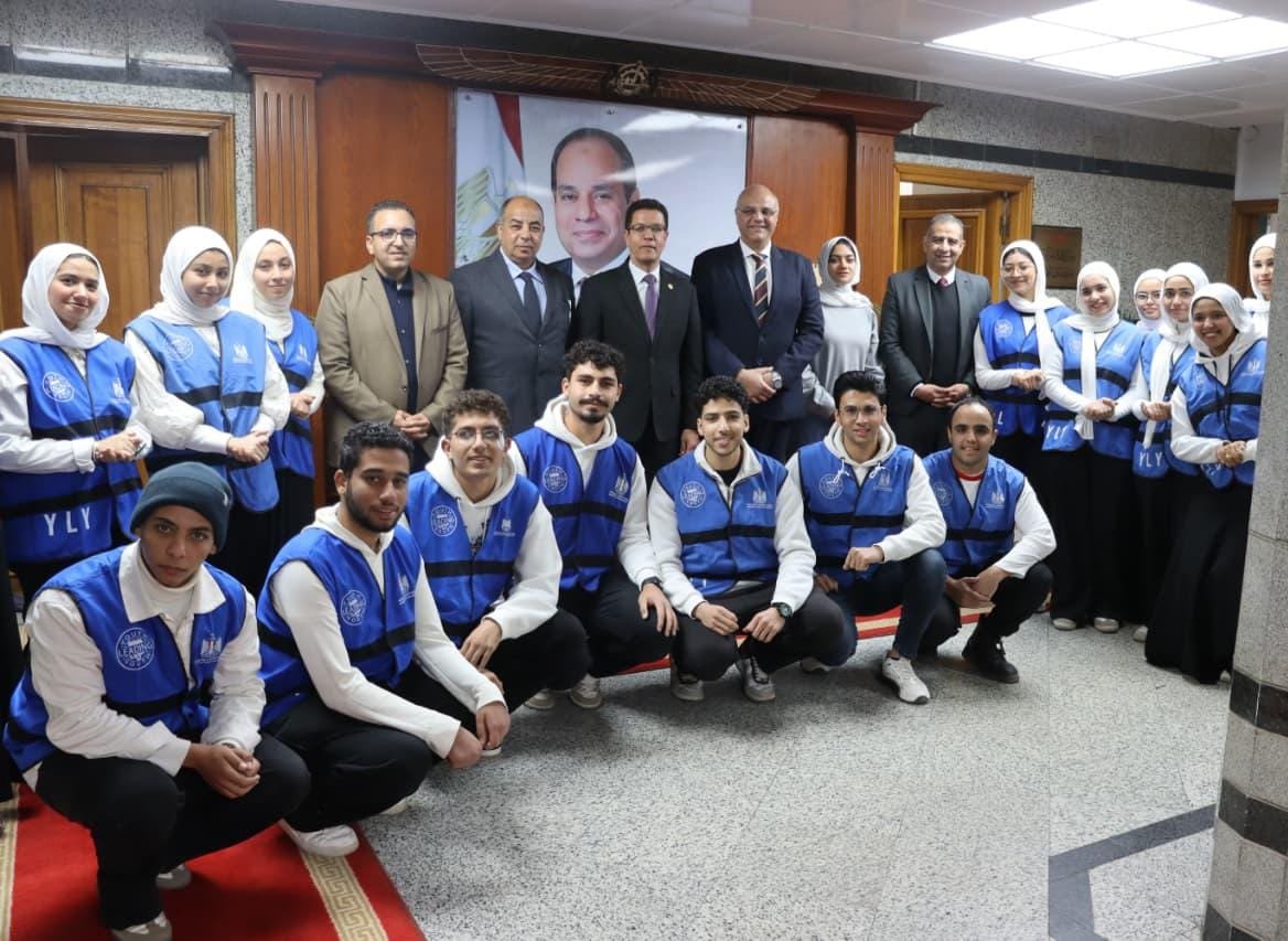 محافظ القليوبية ورئيس جامعة بنها يلتقيان بشباب “YLY”  لتفعيل مبادرة “تماسك”