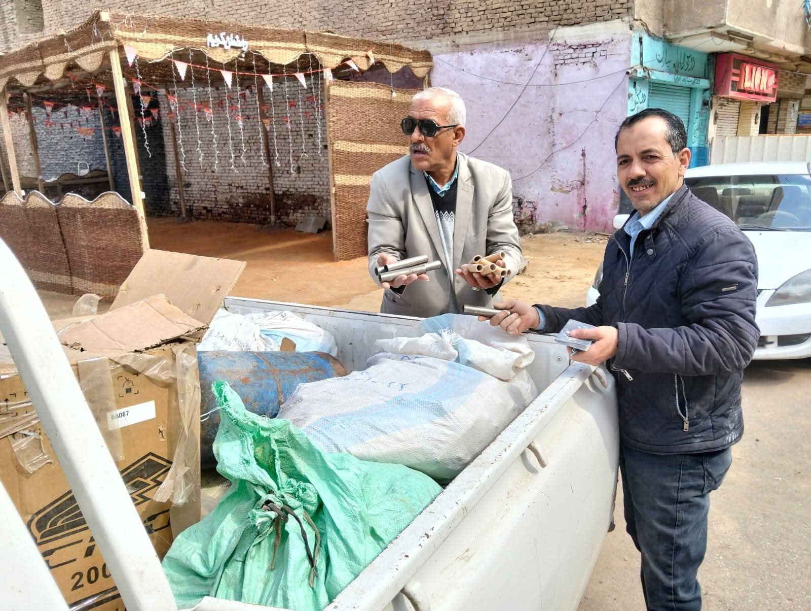 تموين القليوبية يضبط ١٤٨٠  قطعة من الكارتون والصاج المصنع للإستخدام في تجهيز وتصنيع الألعاب النارية  بطوخ