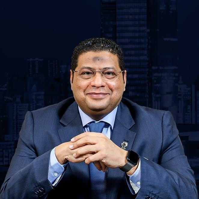 عضو مجلس إدارة إتحاد المقاولين يدعو لصرف بند فروق الأسعار للشركات و تثيبت الطاقة للمصانع