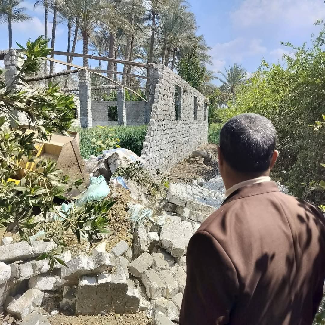 ضمن المرحلة الثالثة من الموجة (٢٨) لإزالة التعديات بالبحيرة:  إزالة ٥٦ حالة تعدٍ على مساحة ٨١٥٥ م²… وإستمرار الحملات اليومية بكافة المدن والمراكز