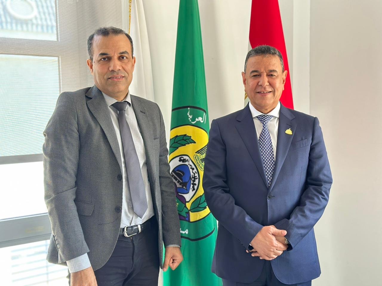 مناقشة تفعيل المبادرات الصحية داخل مراكز التأمين الصحي الشامل بالإسماعيلية
