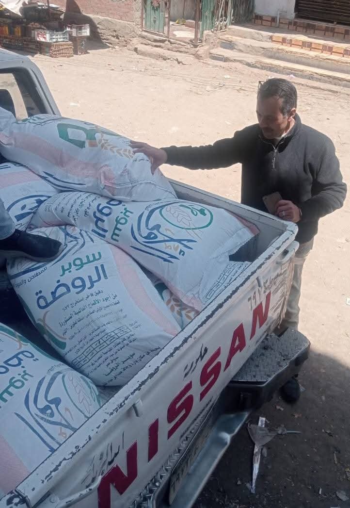 قبل شم النسيم.. تموين القليوبية يضبط مخبز سياحي غير مرخص بدائرة طوخ و بحيازته ( نصف طن ) دقيق بدون فواتير