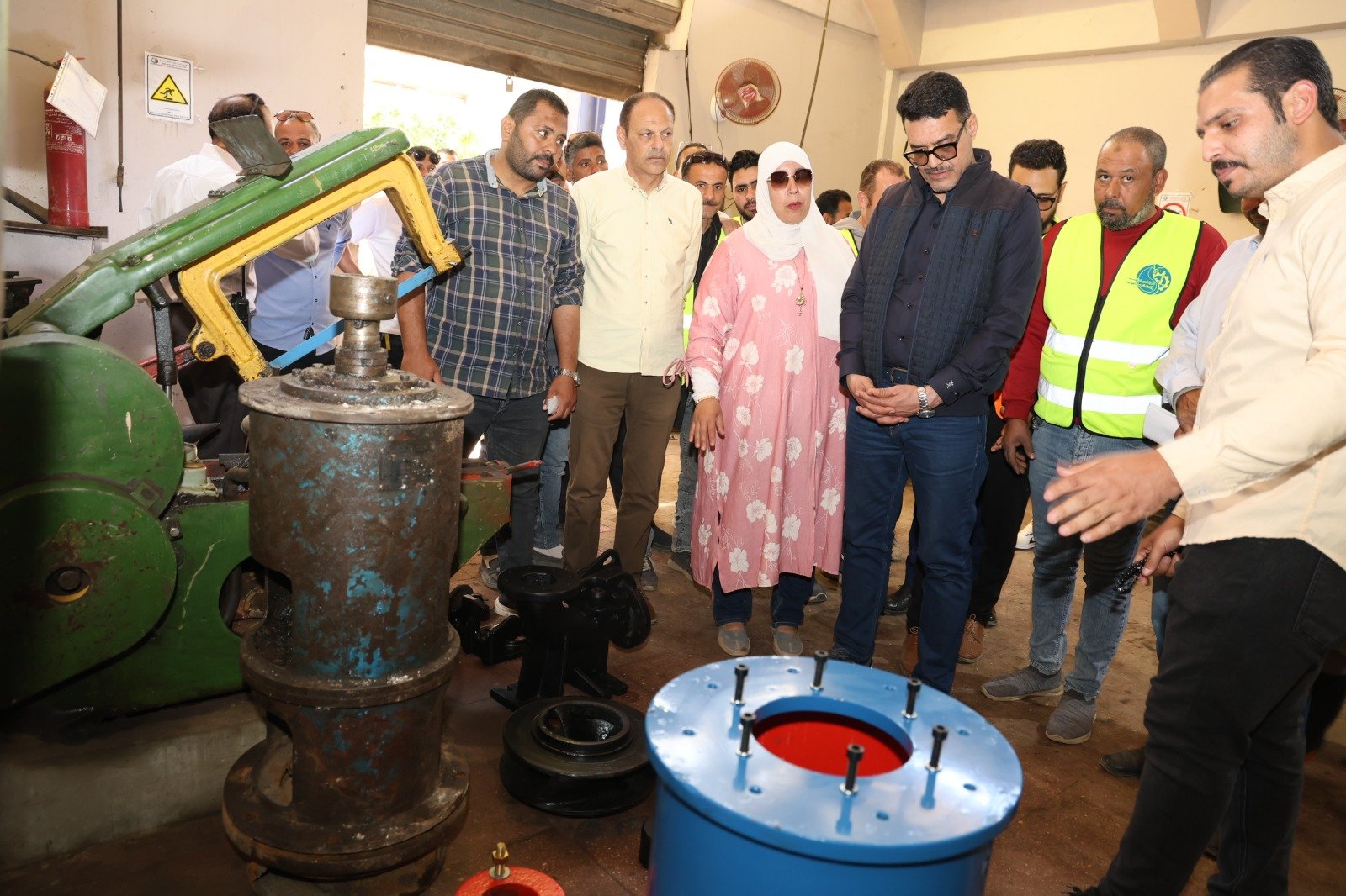 فودة يتفقد فرع طوخ ويشيد بجهود العاملين ويوجه بالتوسع في استخدام الطاقة الشمسية