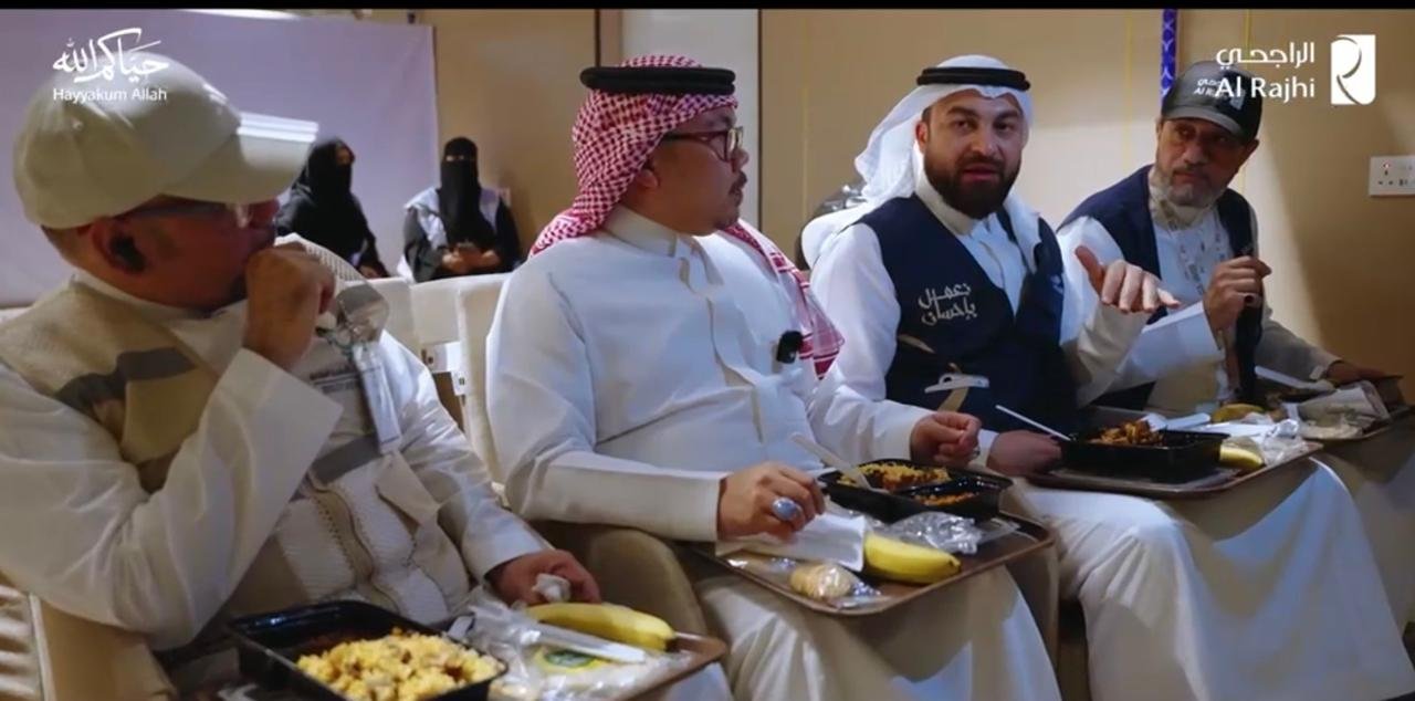 إشادة رسمية بنجاح فرضية الإعاشة داخل مخيمات حجاج السياحة بمنى وعرفات