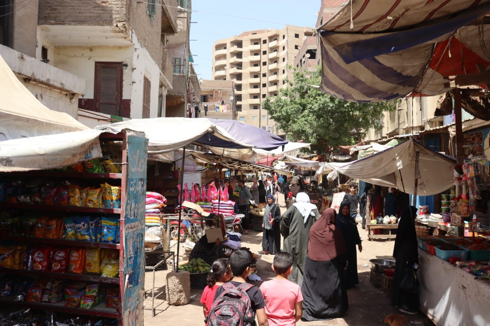محافظ القليوبية يوجه بإعادة الوجه الحضاري لسوق بهتيم