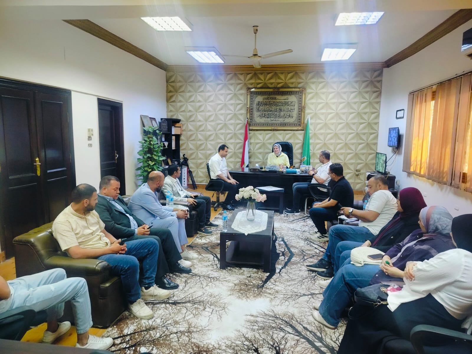 مدير عام شباب القليوبية يبحث مع رئيس مدينة شبرا الخيمة آليات تنفيذ مبادرة «الكيانات في الشارع»