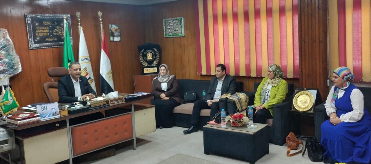 الفرماوي.. يستقبل الشباب المتميز من العاملين بالشباب والرياضة ومبادرة “رجل الدولة” لبحث آليات تنفيذ برنامج تأهيل الكوادر البشرية بالقليوبية