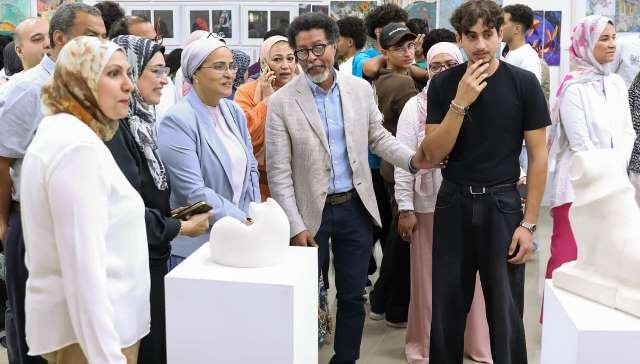 الجامعة المصرية الروسية تنظم معرض حصاد 4 بمشاركة 200 عمل فنى