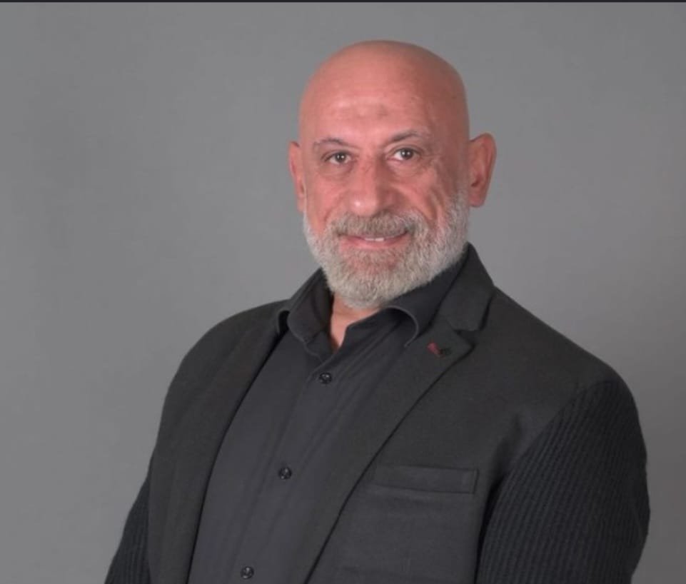 دعد الأمريكية تحرر دعوى قضائية تتهم الفنان طارق ريحان بالتزوير.. ومحاميها يكشف التفاصيل