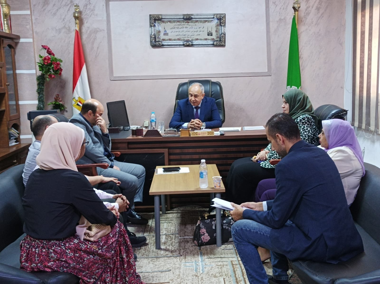 وكيل وزارة الصحة بالقليوبية يعقد اجتماعًا موسعًا مع قيادات المديرية لمتابعة الأداء ودفع خطط التطوير والاعتماد